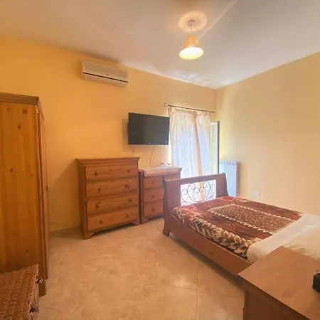 Villa 24 *